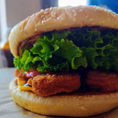 Hamburguesa de pollo crujiente