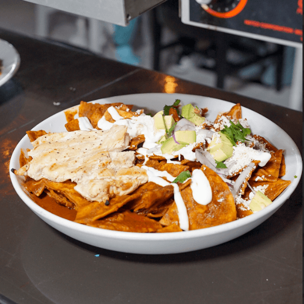 Chilaquiles con Pollo