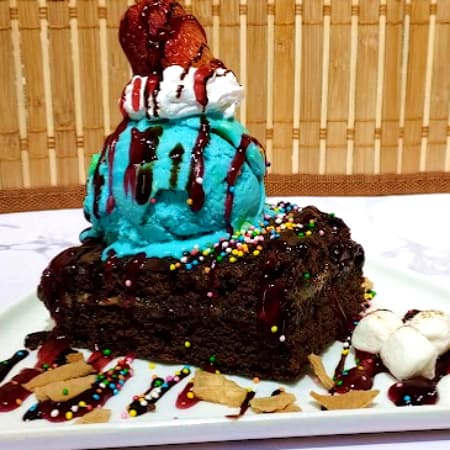Brownie con Helado