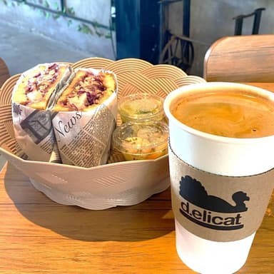 Sandwich + Cafe Americano
