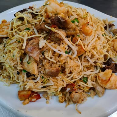 Aeropuerto Especial + Wantan/Sopa + Gaseosa