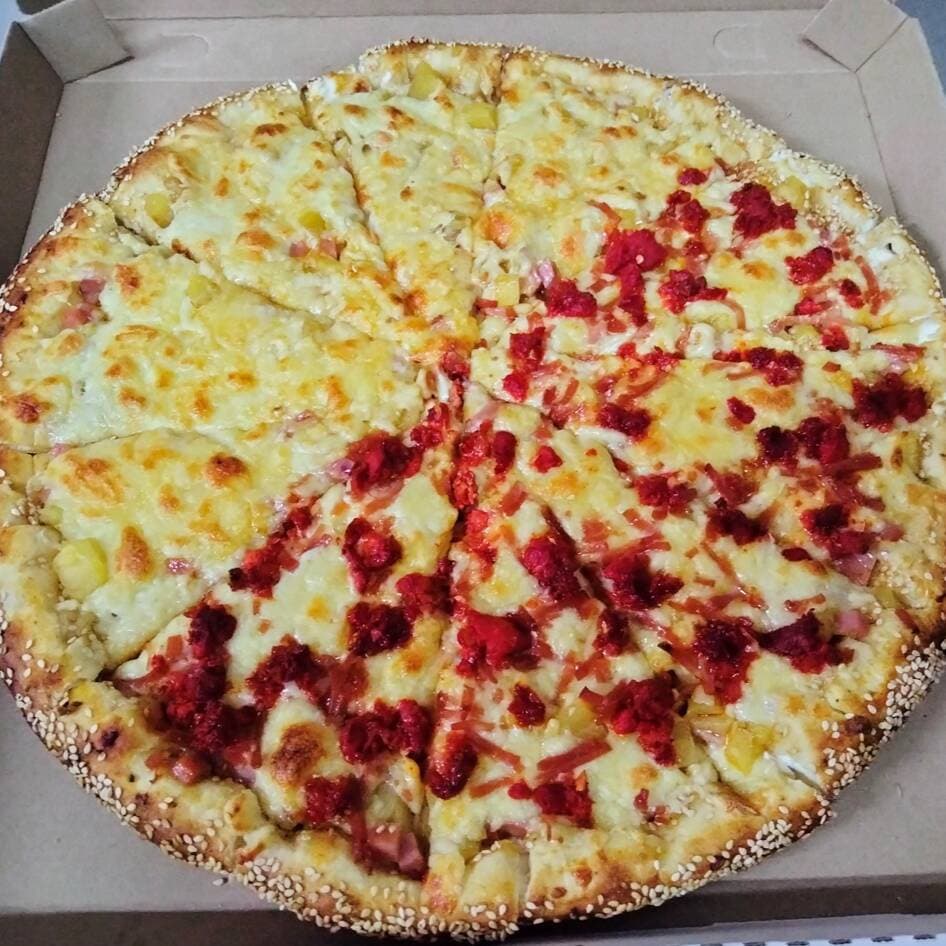 Pizza Familiar con orilla rellena