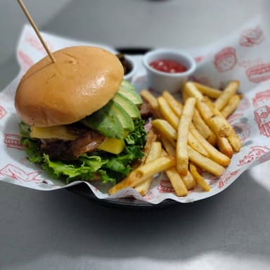 Arrow (hamburguesa de Aguacate)