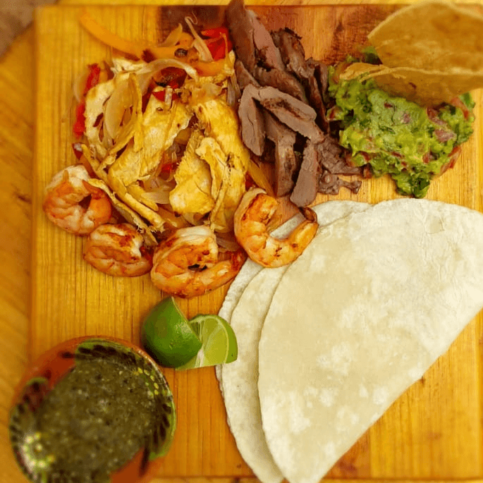 Fajitas Mar y Tierra