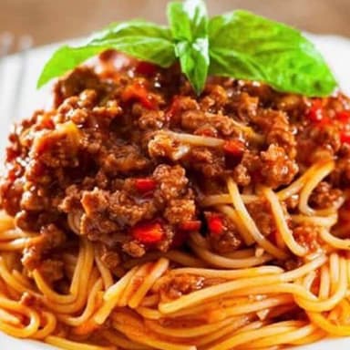 Espaguetti con Carne