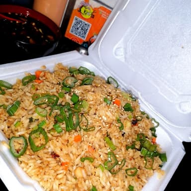 Yakimeshi con Pollo