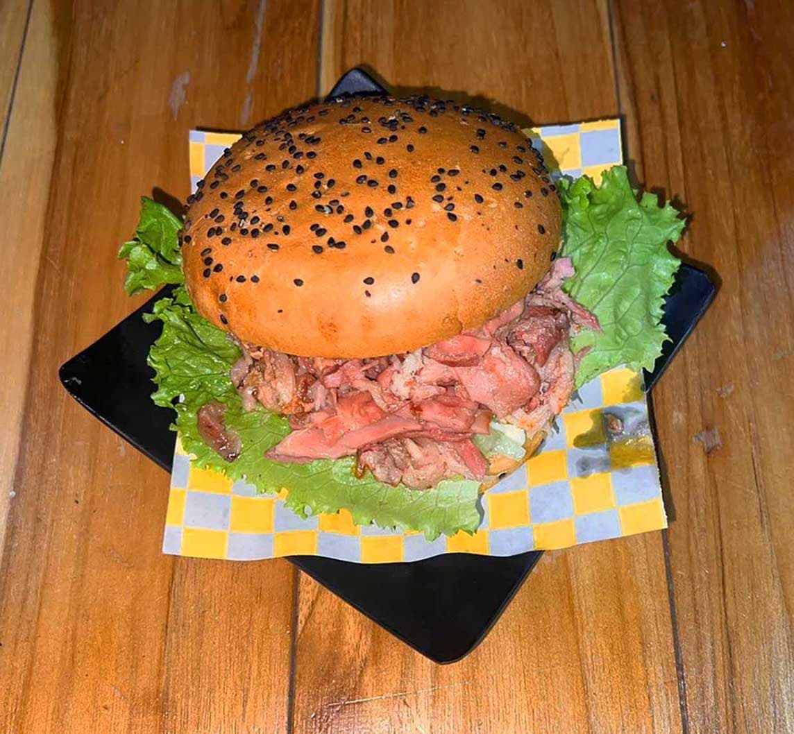 Hamburguesa De Carnitas