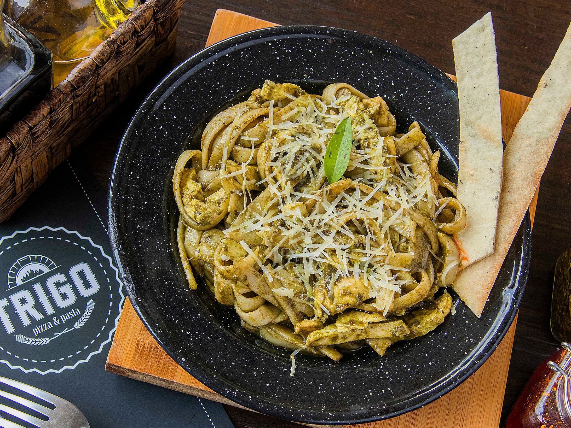 Fettuccine al Pesto