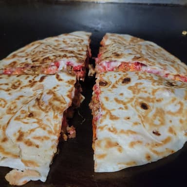 PIZZADILLA FLAMIN CHEDDAR