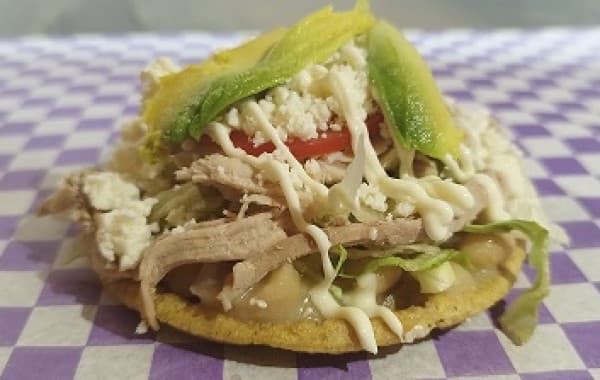 Chilaquiles con Birria de Res