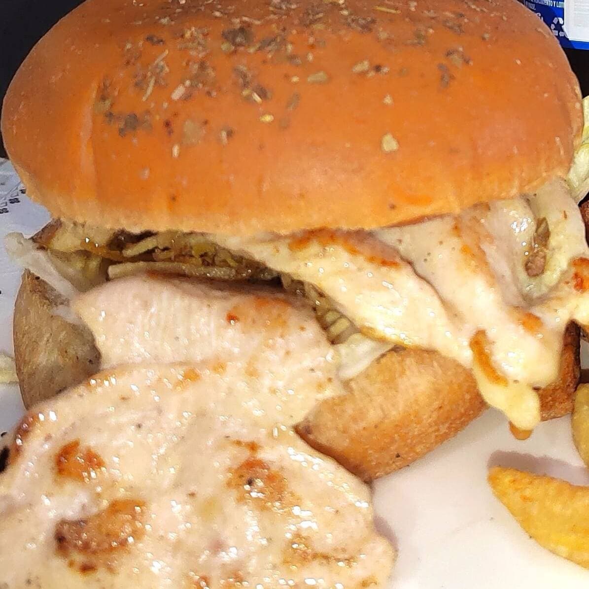 Hamburguesa Media Pechuga a la Parrilla