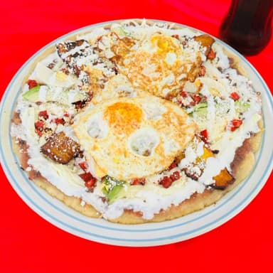 Tradicional con Huevos Estrellados