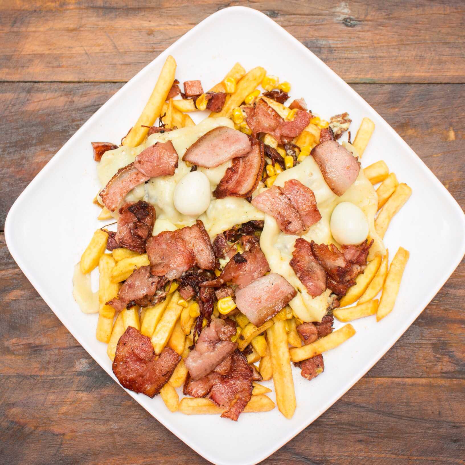Salchipapa Especial de Carnes