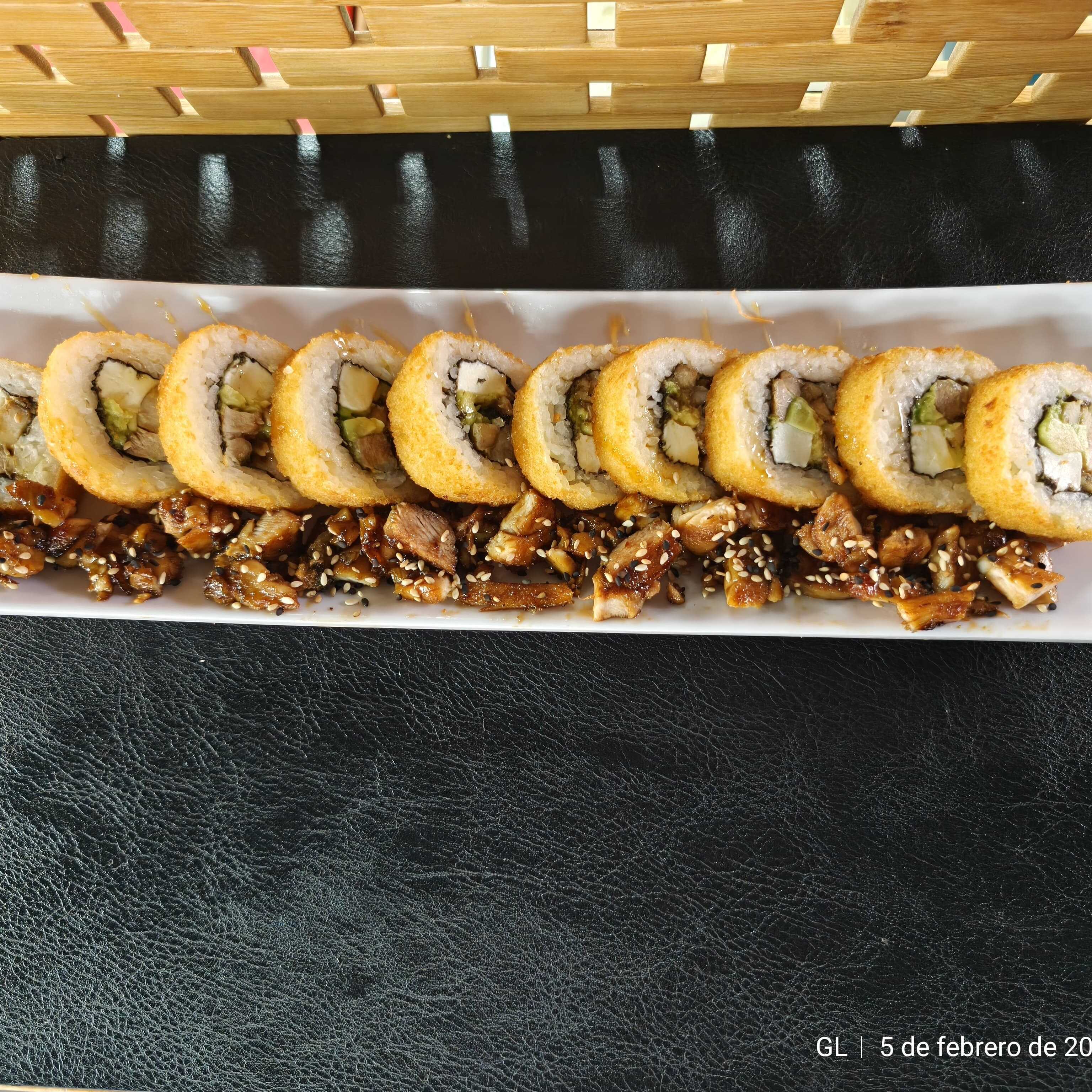 Búfalo – Teriyaki Roll
