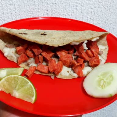 Quesadilla de Chorizo Corona