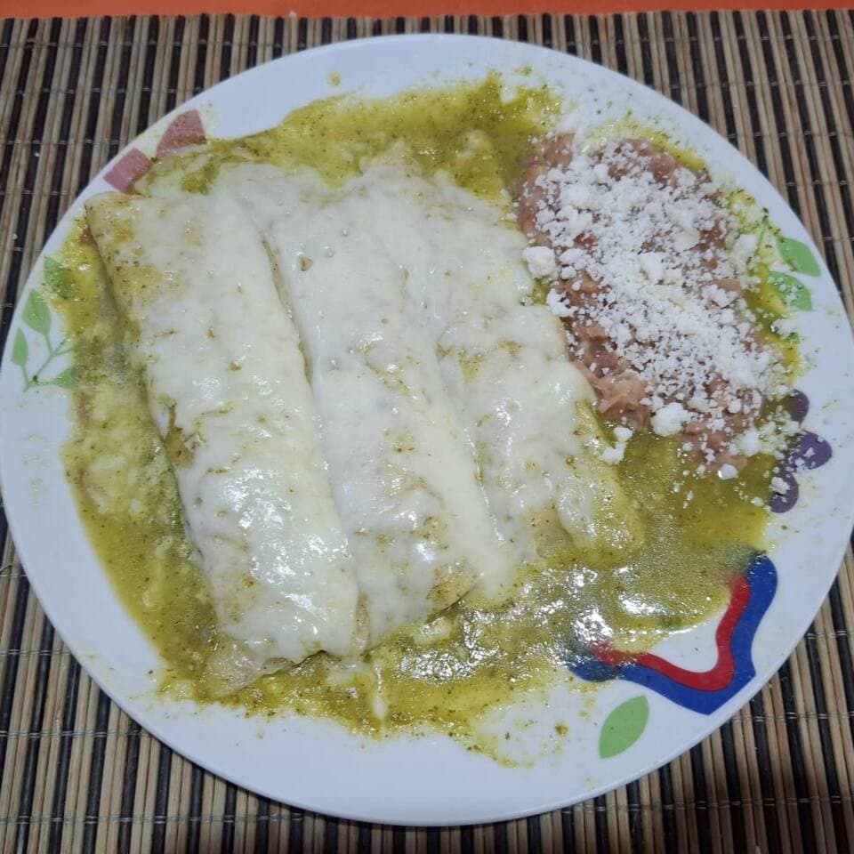Orden de Enchiladas Suizas Sencillas