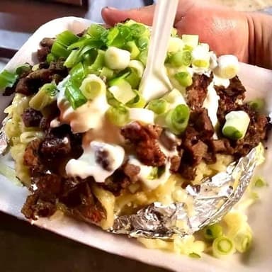 PAPA RELLENA DE ASADA