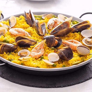 Paella para dos personas.