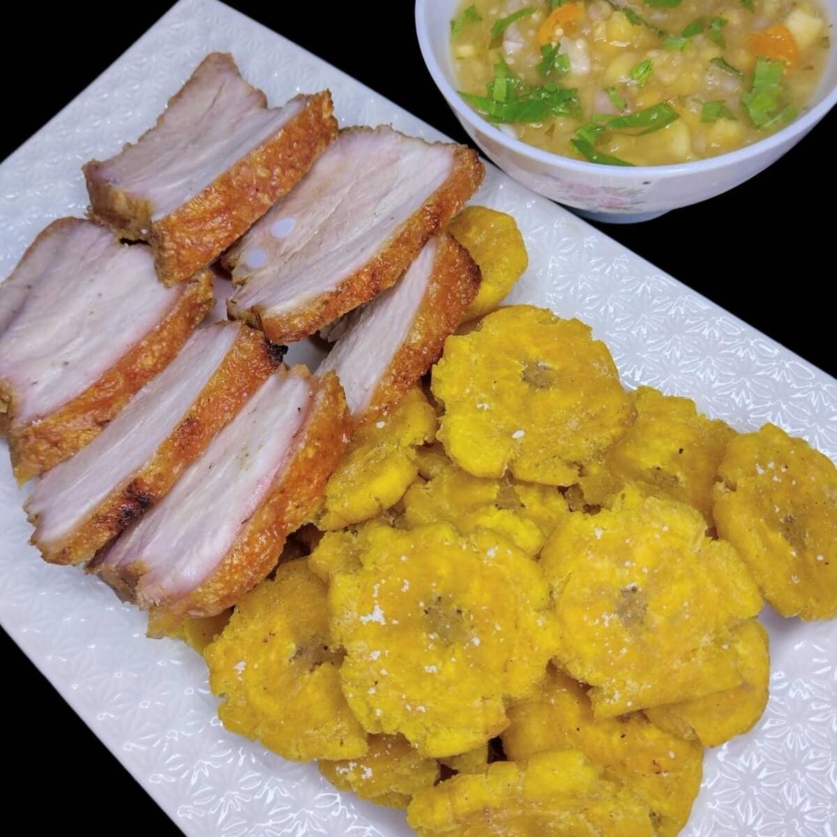 Patacones con Chancho al Cilindro