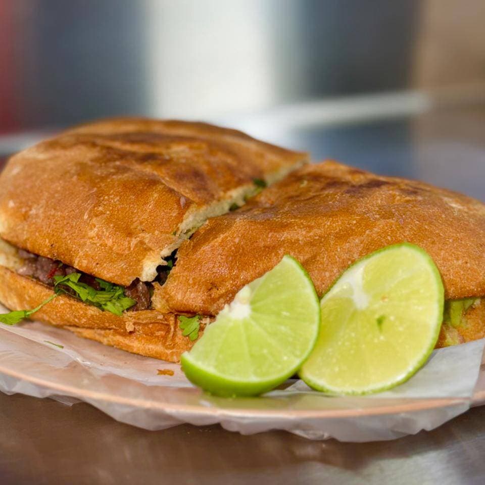 2 Tortas de Asada