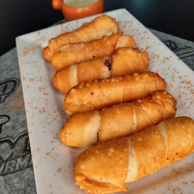 Tequeños Tocino y Queso