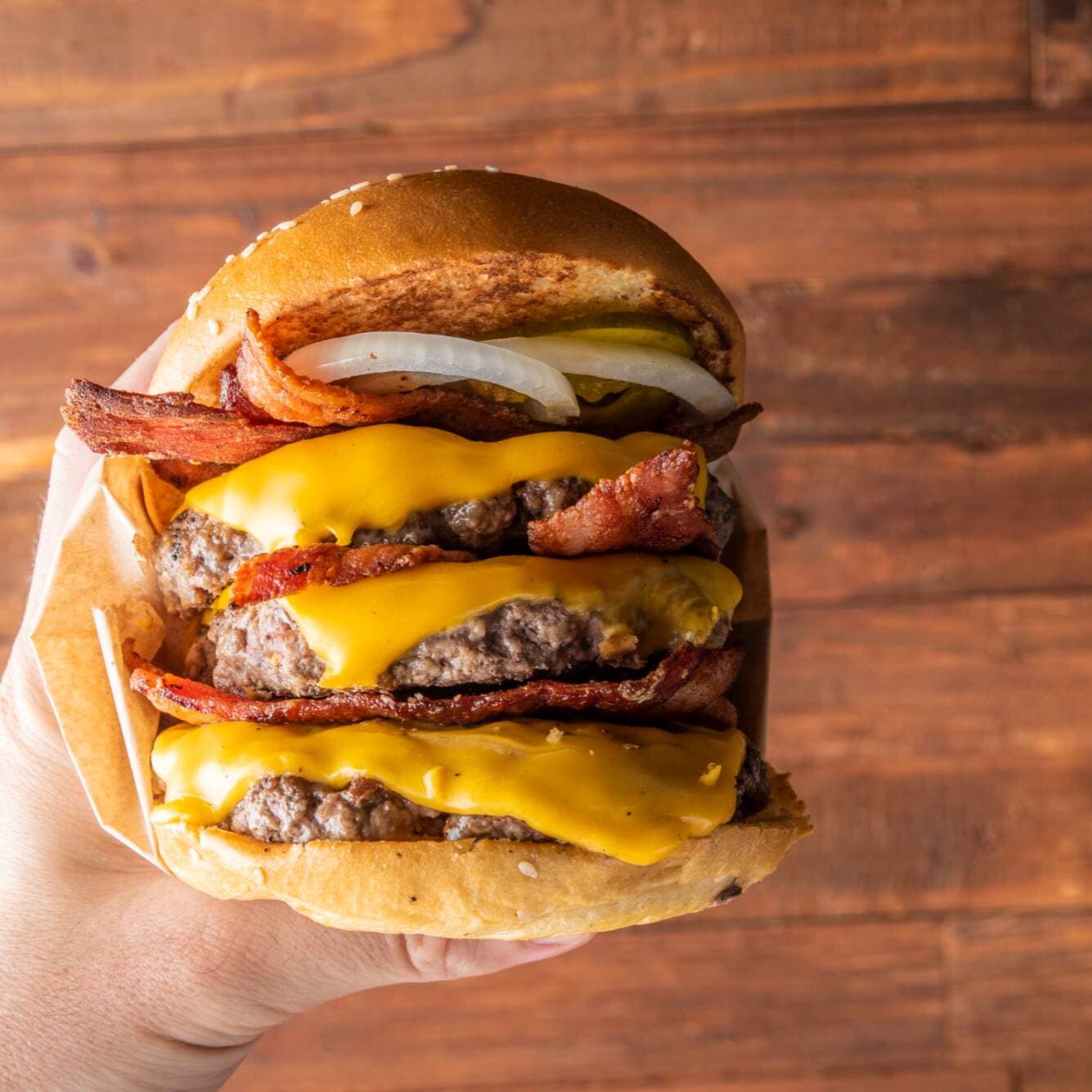 Hamburguesa Artesanal Clásica