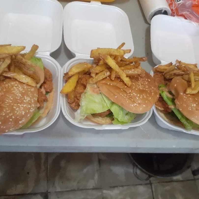 Combo #12 - 2 Hamburguesas Sencillas+1 Papas Frita