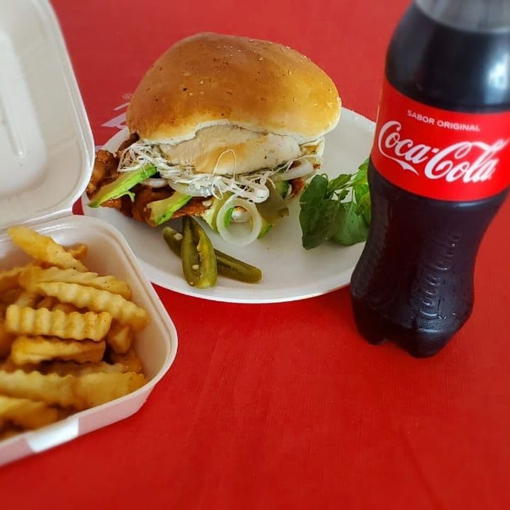 Combo-Gol + 2 Cemitas + Coca 600ml