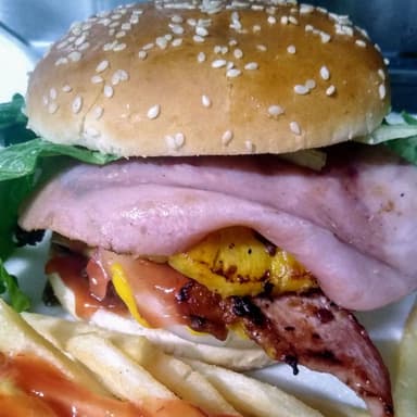 Combo 4 Hamburguesas Tocino Hawaiana