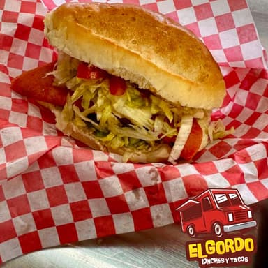 Lonche de Aguacate con Pimenton