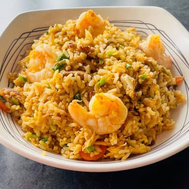 Arroz Frito Yakimeshi Oishi Combinado de Proteinas