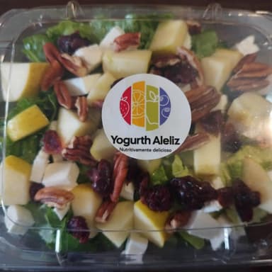 Ensalada de Queso y Frutos Secos