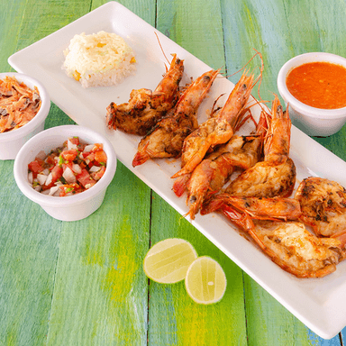 CAMARONES AL MOJO DE AJO
