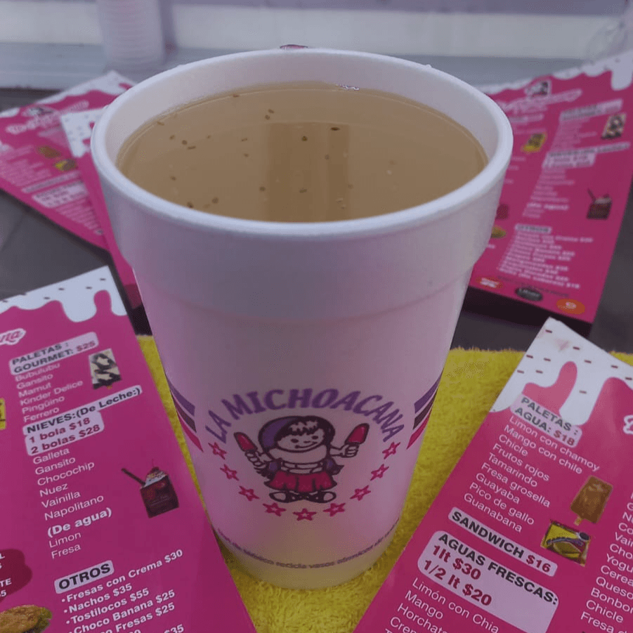 Agua de Limón con Chía