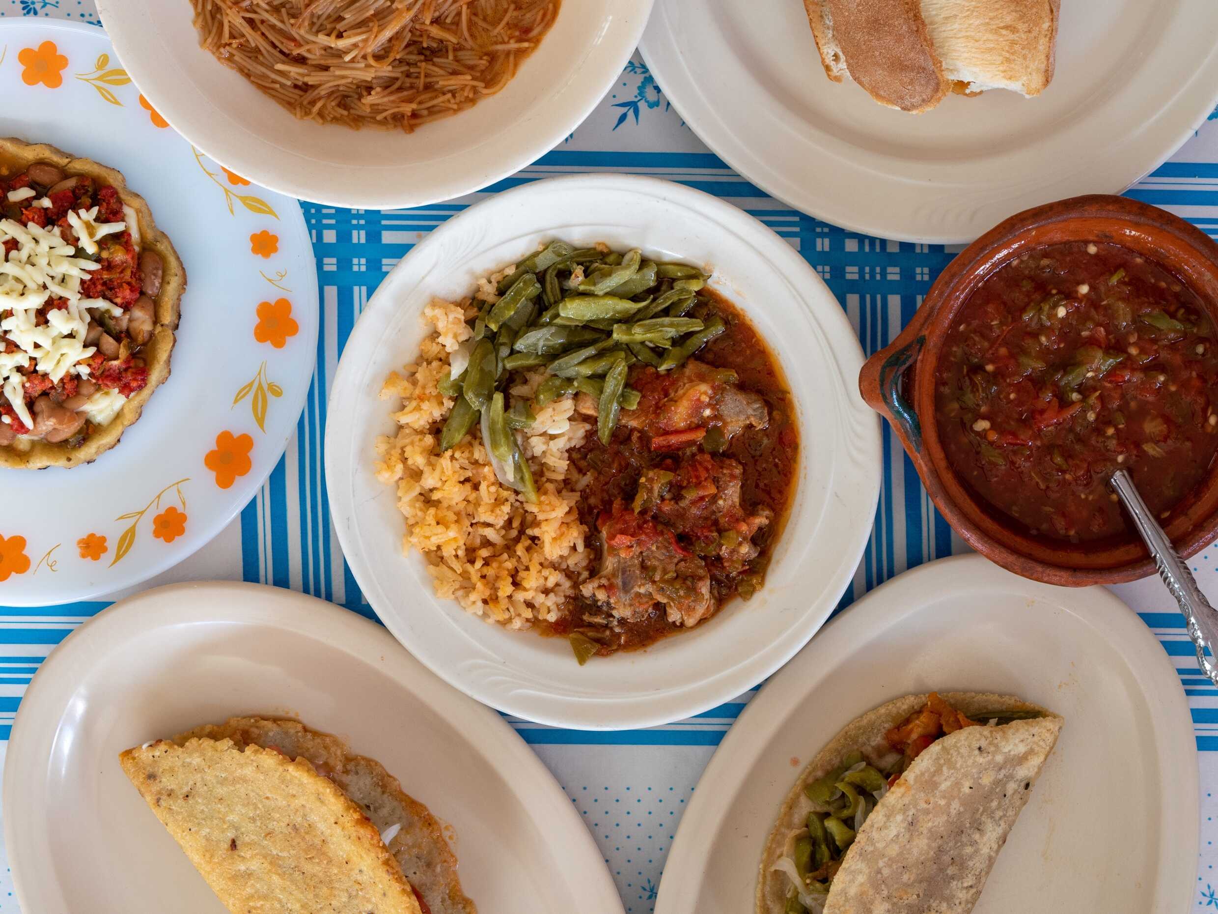 Almuerzos y Comidas Doña Pera