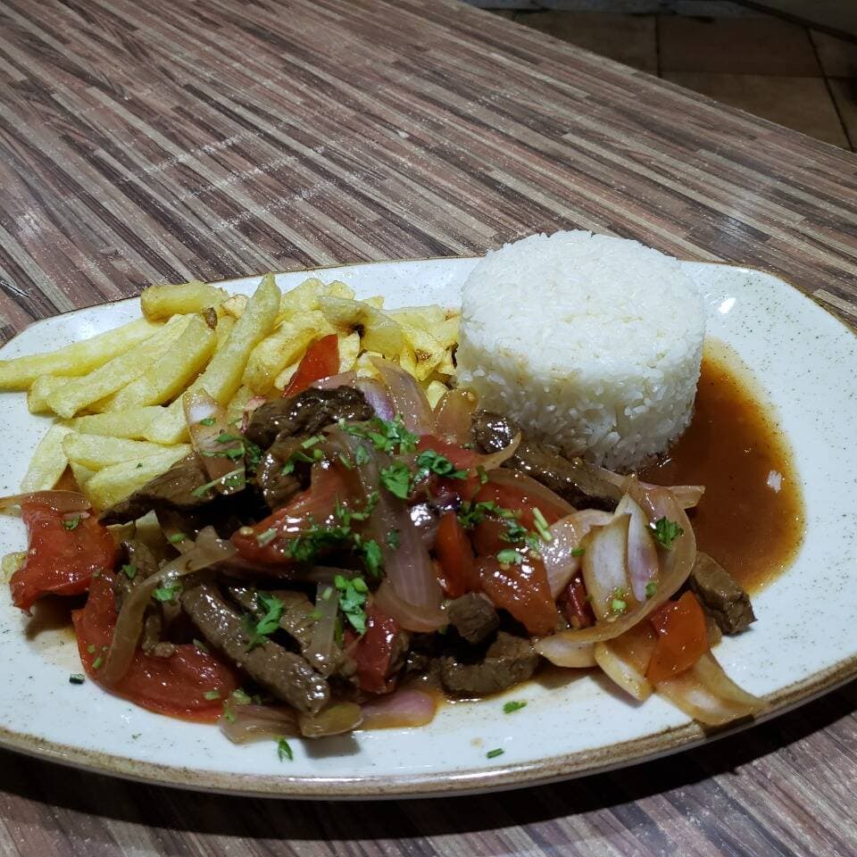 Lomo Saltado de Carne