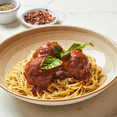 ESPAGUETI CON ALBÓNDIGAS