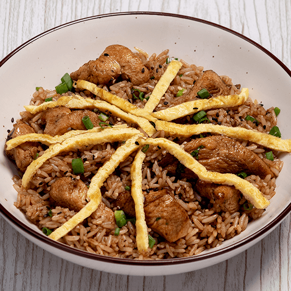 Chaufa de Pollo + Bebida Natural