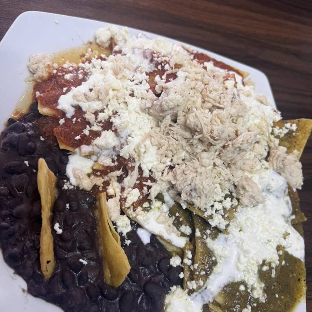 Chilaquiles con Pollo