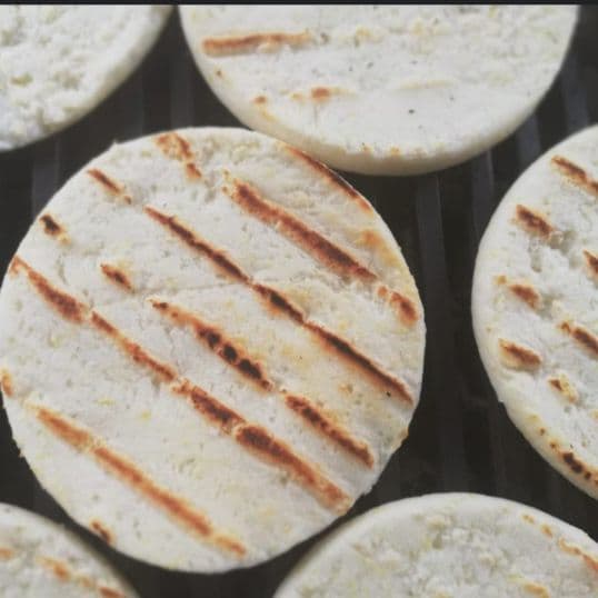 Arepa con Mantequilla