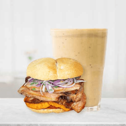 Combo Jugo Plátano con Leche y Pan con Chicharrón