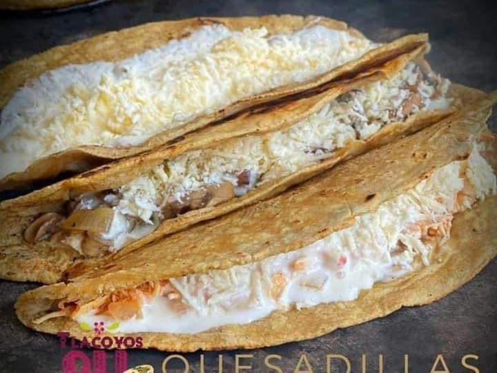 Tlacoyos Oli
