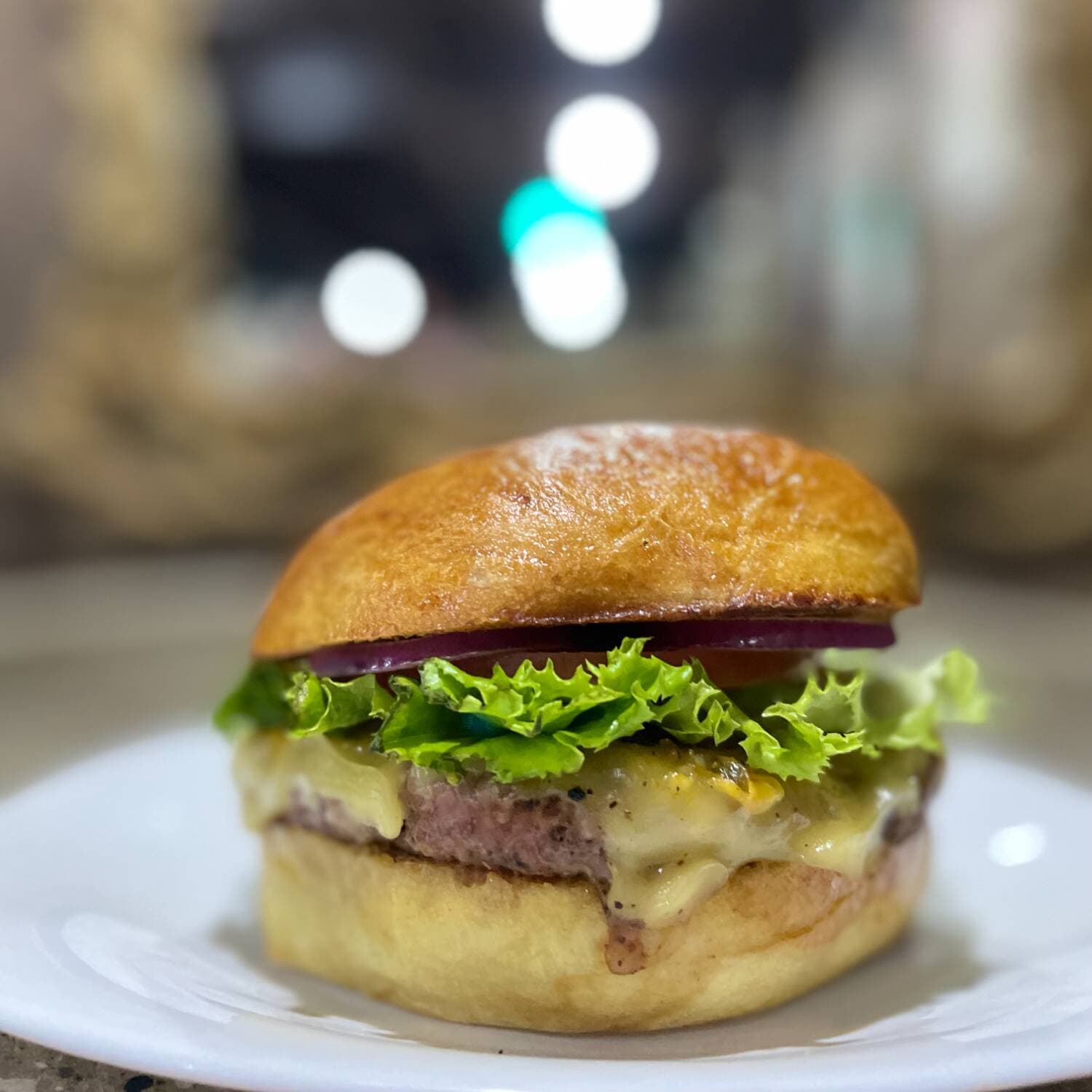 Hamburguesa de Costilla de Res y Cerveza M