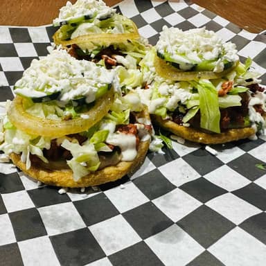 Sopes de Pastor