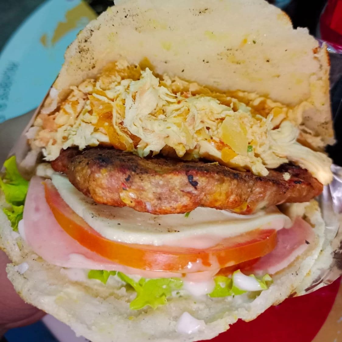 AREPA BURGUER + POLLO