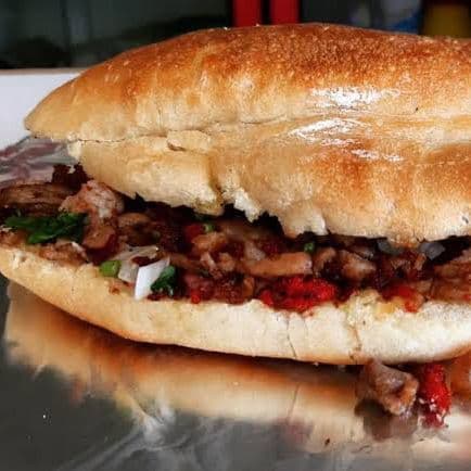 Lonche de Chorizo+agua