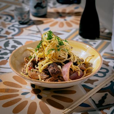 Lomo Saltado Chifa