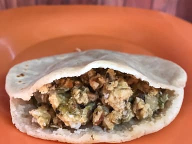 Gordería de Chicharrón en Harina