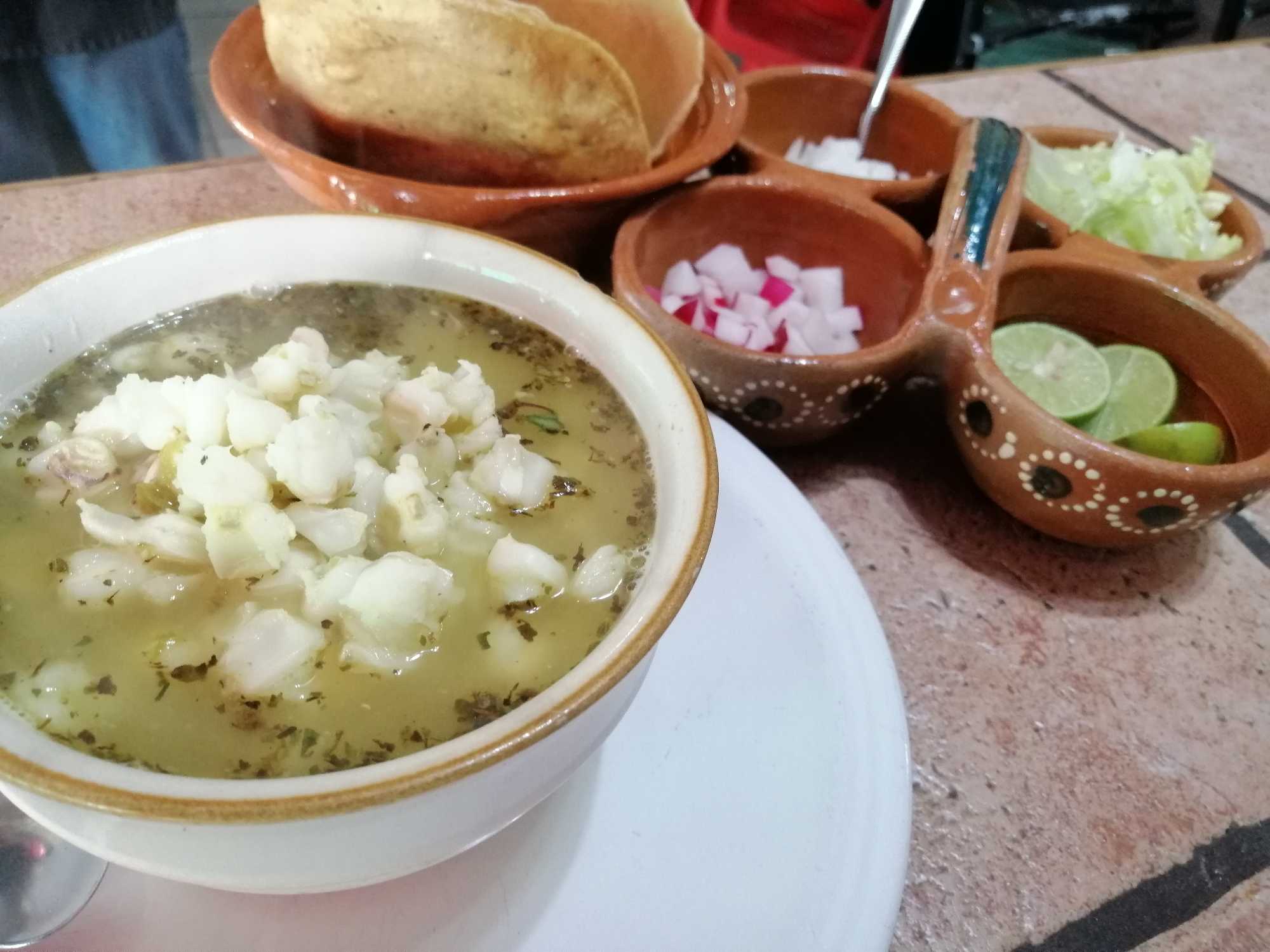 Pozole Verde con Pollo