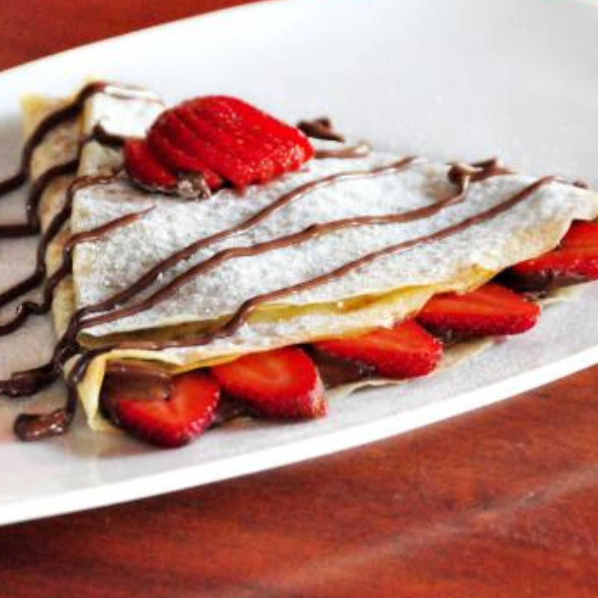 Frappe de Fresas + Crepa de Fresas y NUTELLA